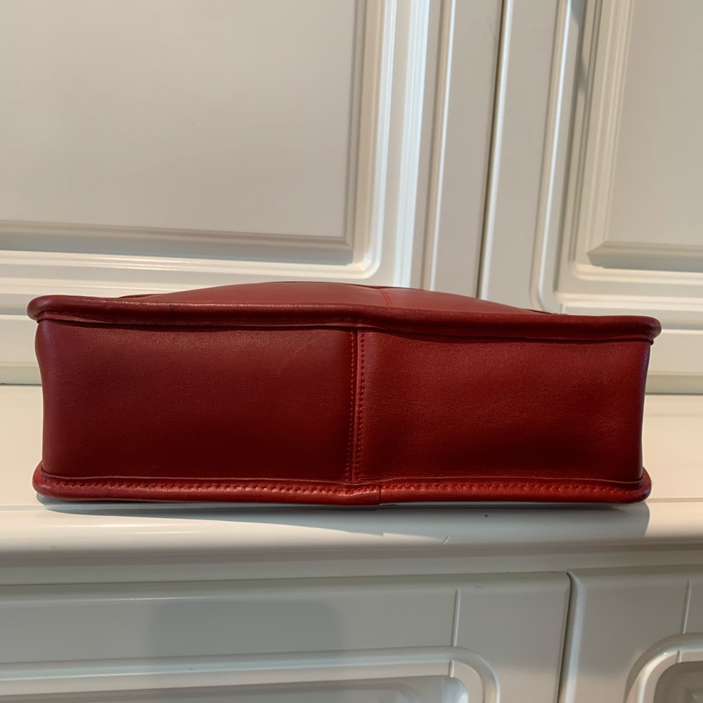 Coach Companion Bag In Red Leather With Brass Hardware Style No 9300 USA - Picture 4 of 9